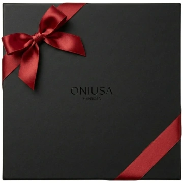 Oniusa Gift Box - Gift box with red satin ribbon