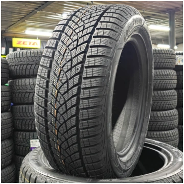 235/50R20 Goodyear UltraGrip Performance+ 104T XL