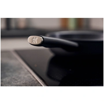 Zwilling Madura Plus Wok 28 cm Black, Aluminum 103