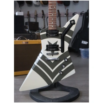 Gibson Jason Hook M-4 Sherman Explorer 2013 sähkök
