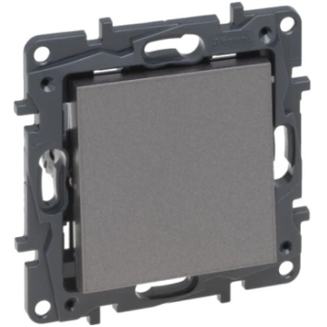 1 grupas spiedpoga Legrand Niloe Step 863409 (pelē