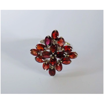 Sudraba gredzens ar granātiem Thai Gems