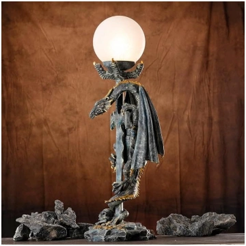 OUTOUR Gothic Dragon Statue lampa ar zobenu un kvē