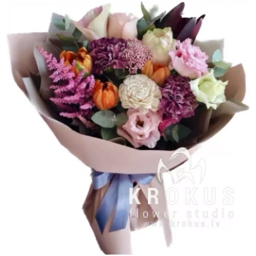 Rudens harmonija Krēmkrāsas rozes