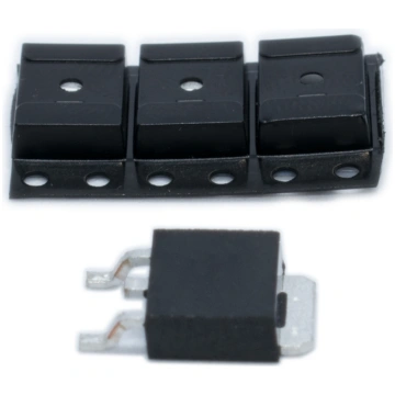 IC: voltage regulator; linear,fixed; 15V; 0.5A; DP