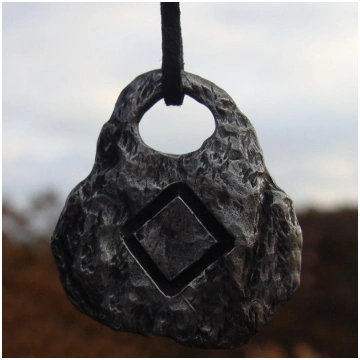 ingwaz rune pendant