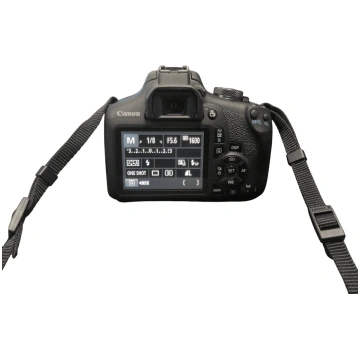 Lietots - Canon EOS 2000D