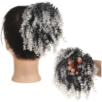 Unordentlicher Haarknoten Afro Kinky Curly Pferdes