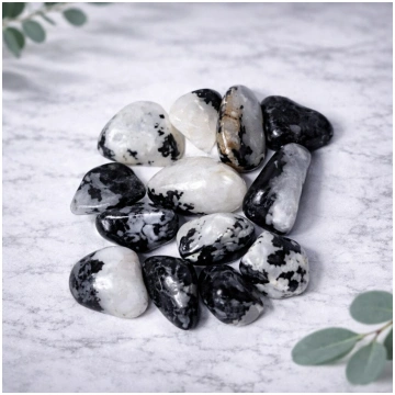 Turmalīna kvarcs akmeņi-Tourmaline quartz tumbled 