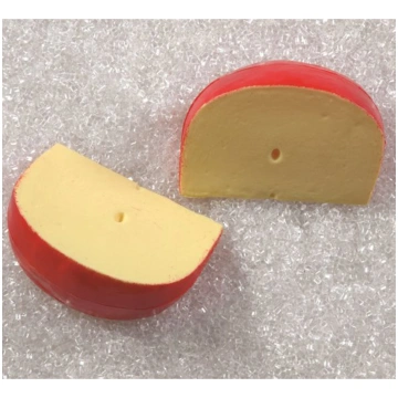 Slice of Dutch cheese Casolaro Hotellerie