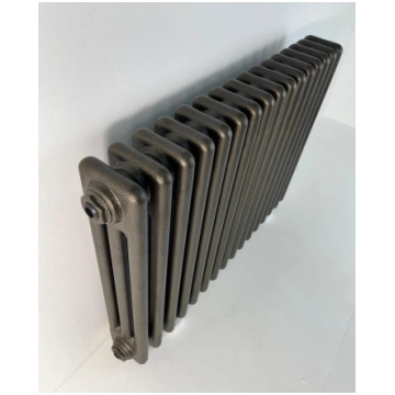 3 kolonnu 500×740 mm horizontāls radiators, krāsa 