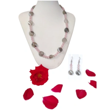 Parure di gioielli, collana e orecchini in quarzo 