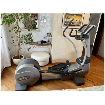 Technogym Excite Synchro 700 Wellness TV