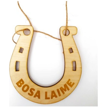 Koka pakavs ar gravējumu "BOSA LAIME"