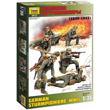 1:35 Zvezda 3613 Vācu Sturmpioniere 1940-1943