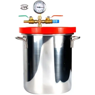 Vacuum degassing chamber
