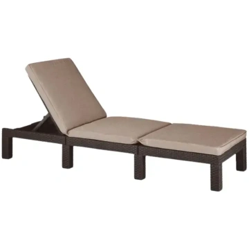 Keter Jaipur sun lounger with brown cushion 292071